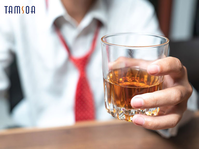 Không uống rượu bia khi dùng thuốc cường dương