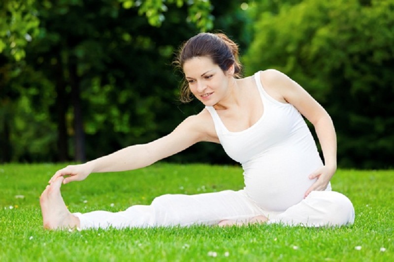 Những bài tập nhẹ nhàng luôn giúp mẹ khỏe mạnh