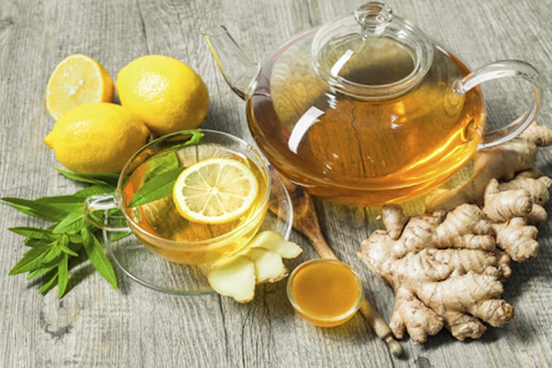 Uống nước chanh gừng mật ong ấm giúp tăng sức đê kháng cho cơ thể