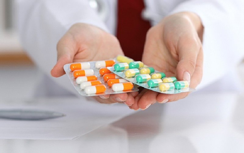 Thuốc là biện pháp được sử dụng phổ biến để kiểm soát tình trạng hoa mắt chóng mặt đau đầu