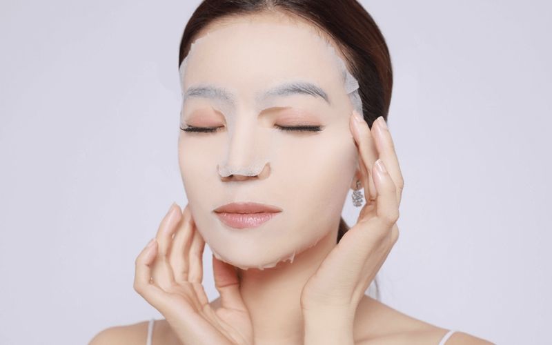 Có rất nhiều loại mặt nạ cho tóc mà mẹ sau sinh có thể áp dụng