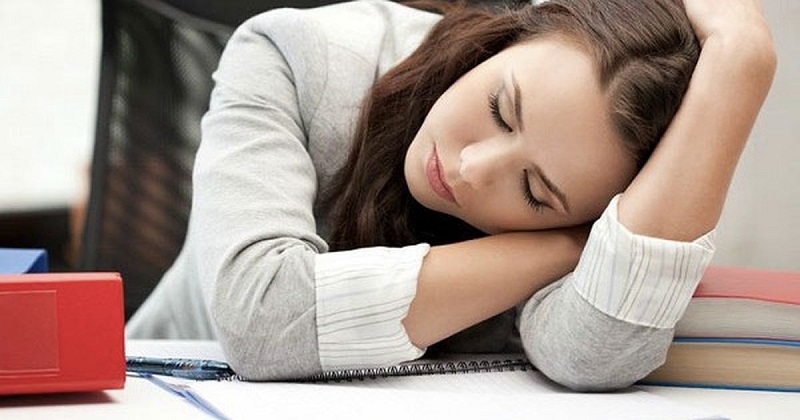 Cơ thể mệt mỏi là một trong những triệu chứng ban đầu của suy nhược có thể