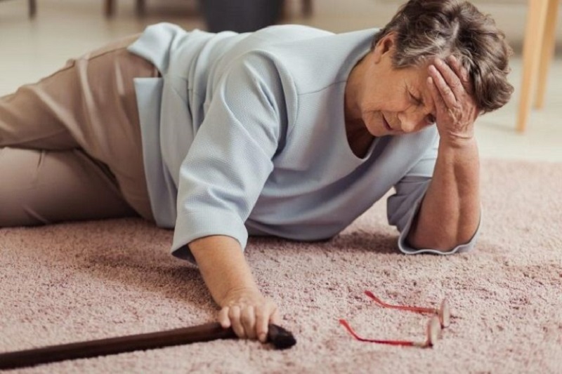 Tần suất đứng lên bị hoa mắt xuất hiện càng nhiều bệnh càng nguy hiểm