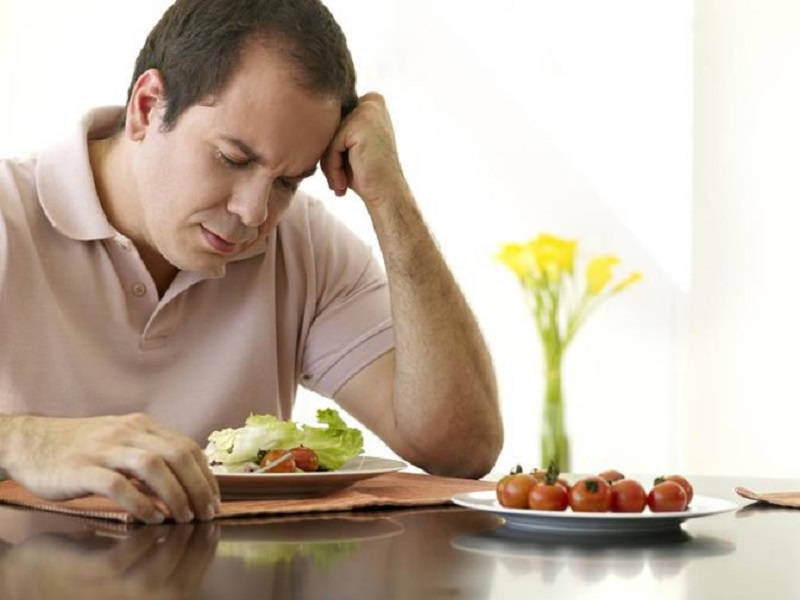Chán ăn, không còn hứng thú với ăn uống là dấu hiệu của suy nhược cơ thể