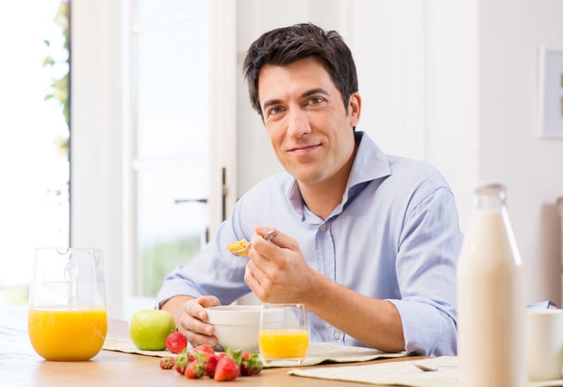 Điều chỉnh chế độ dinh dưỡng hợp lý để tăng cường sinh lý