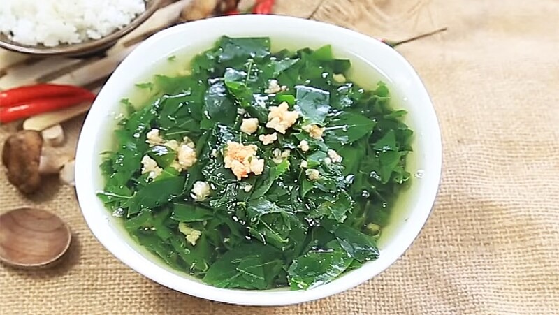 Canh rau ngót thị băm