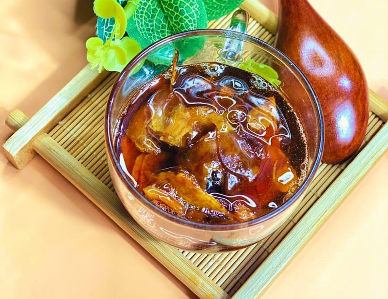 Sâm Ngọc Linh ngâm mật ong Sâm Ngọc Linh ngâm mật ong